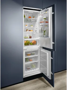 Electrolux ENG7TE18S Intégré 256 L E Blanc